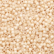 Abalorios Miyuki Delica's 11/0 Ceylon antique beige DB-204