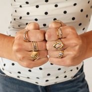 Set de inspiraciones Combina anillos y colgantes de acero inox en un set