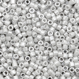 Abalorios Miyuki Delica's 11/0 Opaque ceylon light smoke grey DB-1538