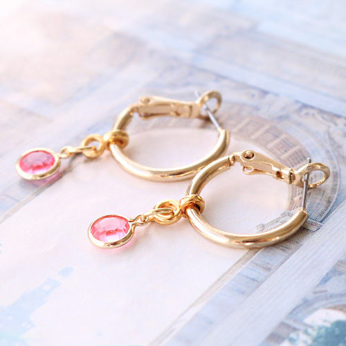 &iquest;C&oacute;mo elaborar joyer&iacute;a colorida? Creaciones de joyer&iacute;a con los nuevos colgantes de cristal DQ