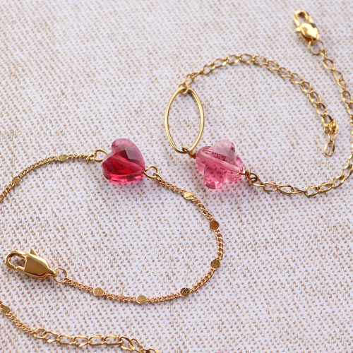 Estas pulseras han sido hechas con los nuevos abalorios faceteados fashion: