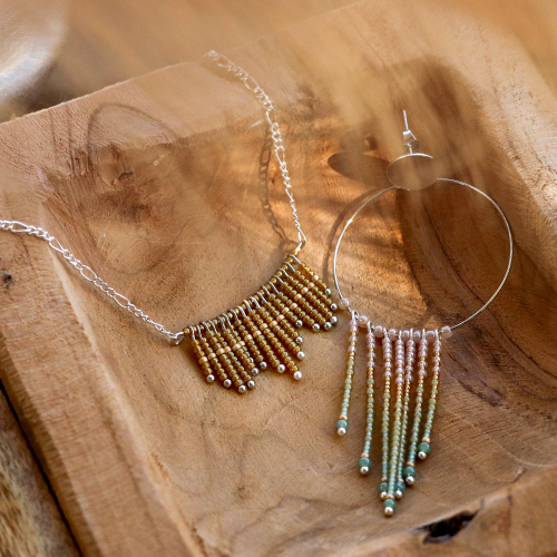 As&iacute; es como hacemos hermosos collares y pendientes con cuentas Miyuki rocalla