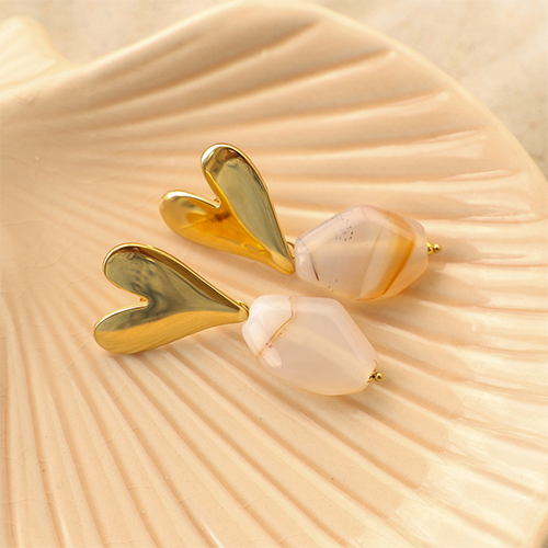 C&oacute;mo hacer joyas coloridas con piedras naturales