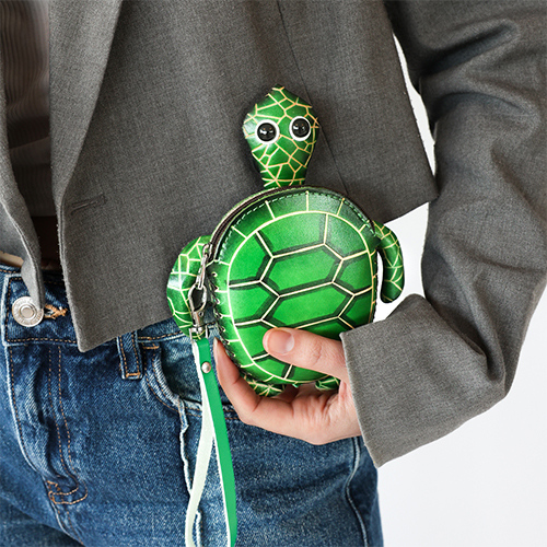 Crea una preciosa colecci&oacute;n con monederos y llaveros de cuero