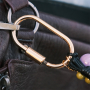 Crea joyas statement con cierres grandes y llamativos 