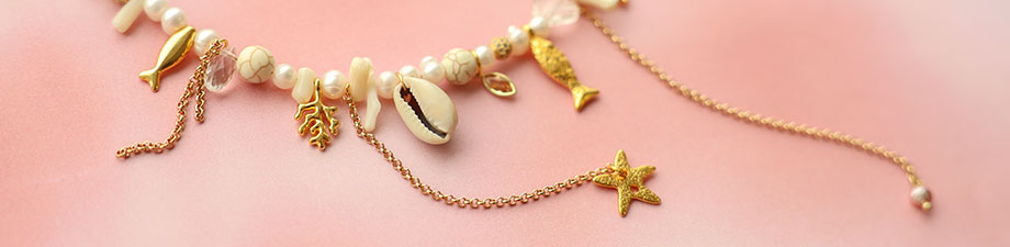 Ya est&aacute;n disponibles los bonitos colgantes de metal DQ