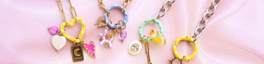 Compra ahora: ¡Fornituras en colores en nuevos diseños! Compra ahora: ¡Fornituras en colores en nuevos diseños!