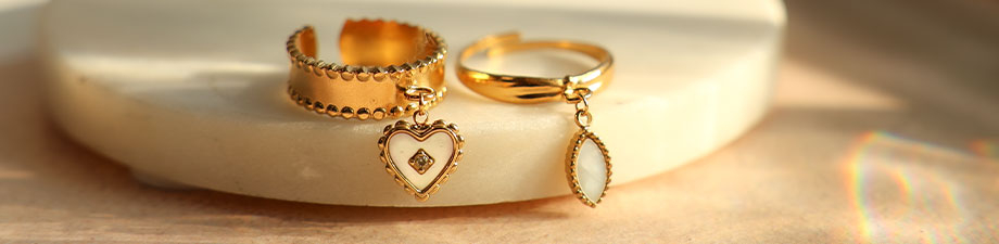 Nuevos y bellos colgantes de concha en acero inoxidable Nuevos y bellos colgantes de concha en acero inoxidable