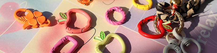 Fornituras para llavero coloridas imprescindibles