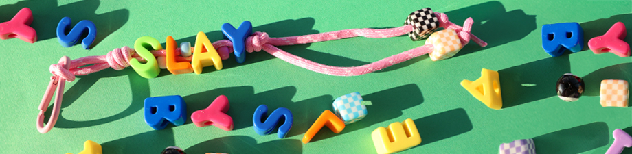 Nuevos abalorios letras acrílico Nuevos abalorios letras acrílico